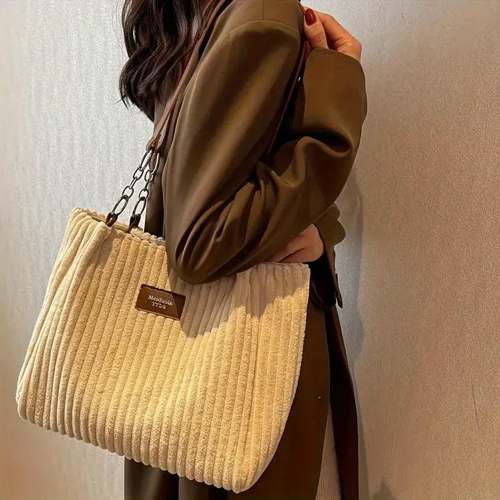 Amanda Kadın Shopper Çanta – Geniş İç Hacimli ve Ayarlanabilir Askılı, Şık Kadife Çanta